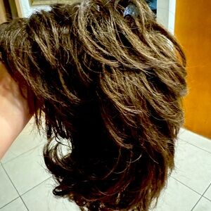 Fashionable layered wig